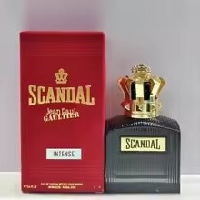 Le Parfum Scandal - Notes de Géranium, Fève Tonka, Bois de Santal
